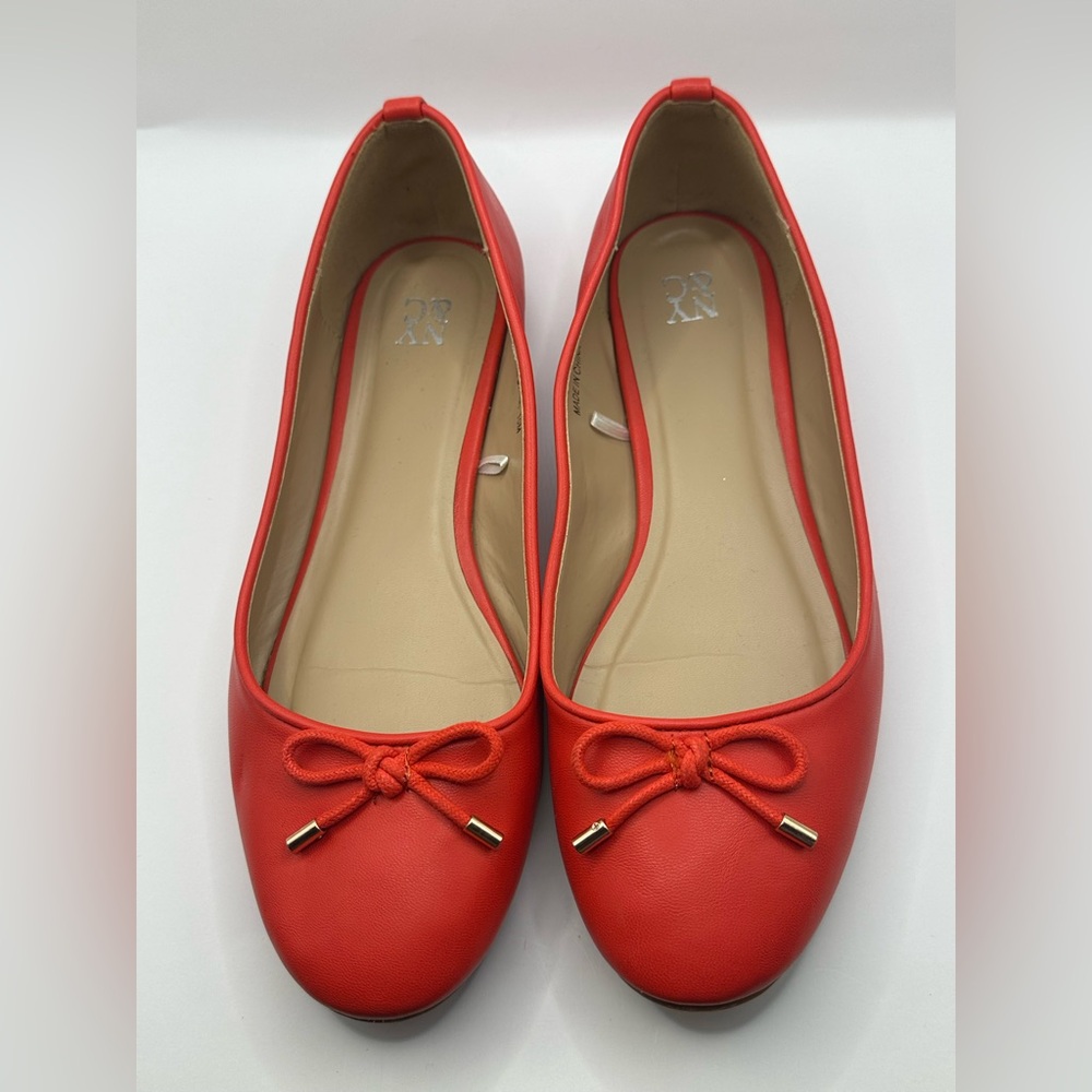 Red NY&C flats
